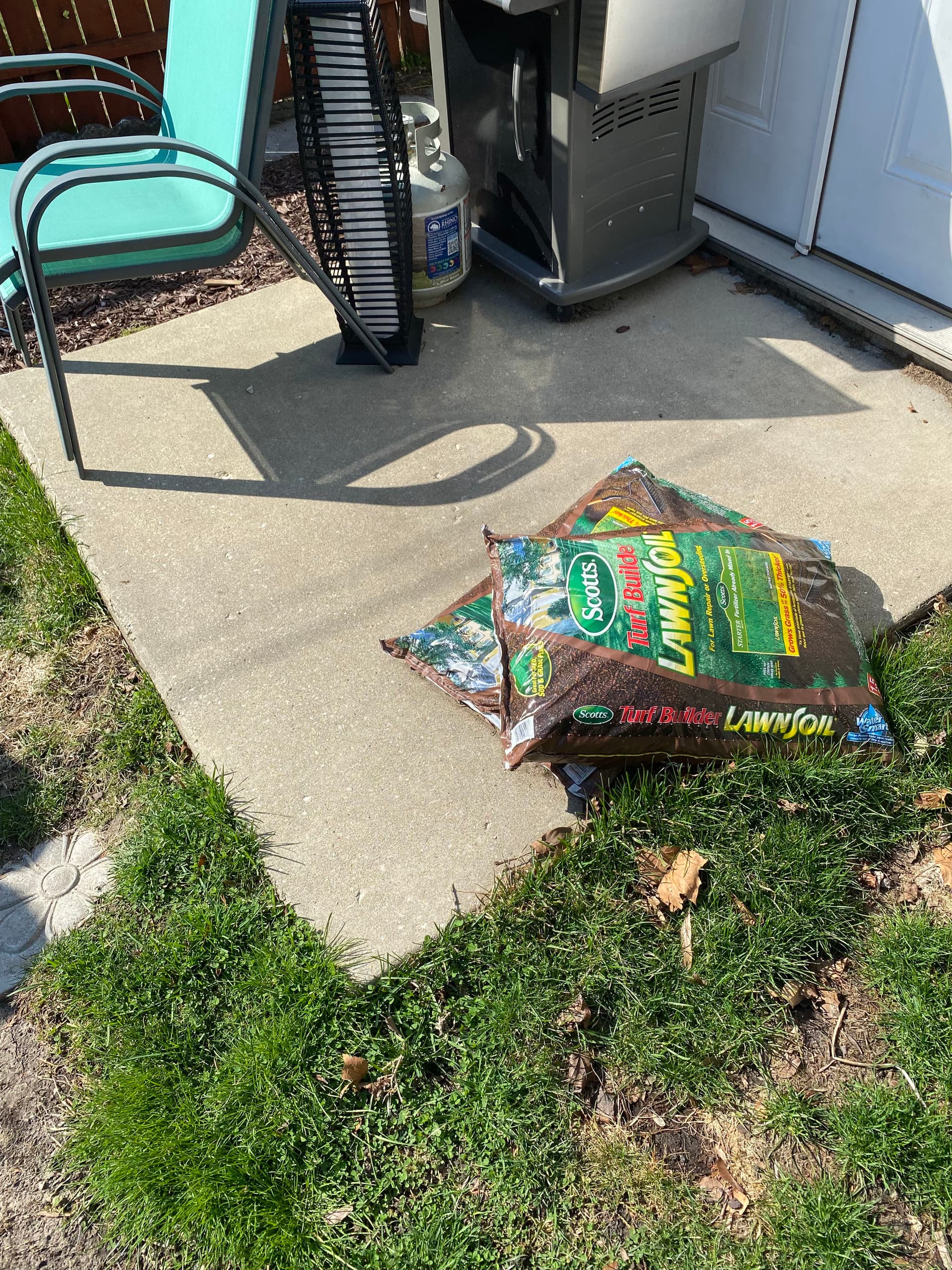 Gallery photos for New Sod and Concrete Work Give This Yard a Fresh Start: Image #2